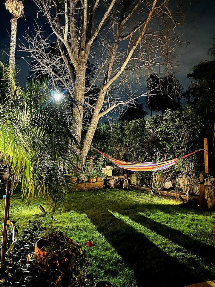 Angeles Hideaway - Costanso *