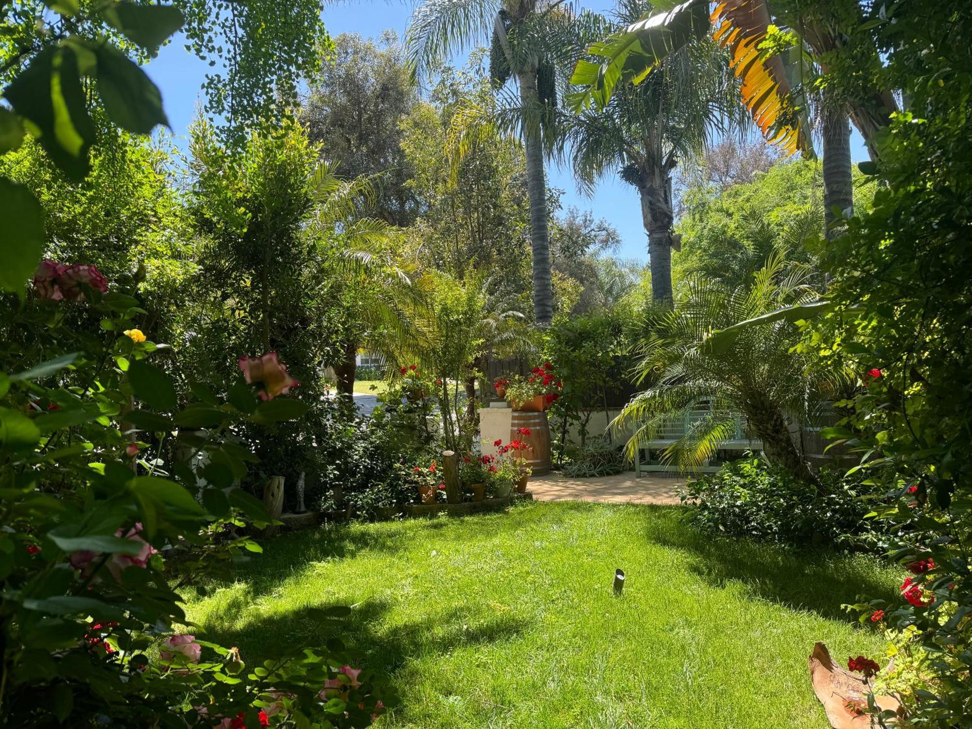 Angeles Hideaway - Costanso