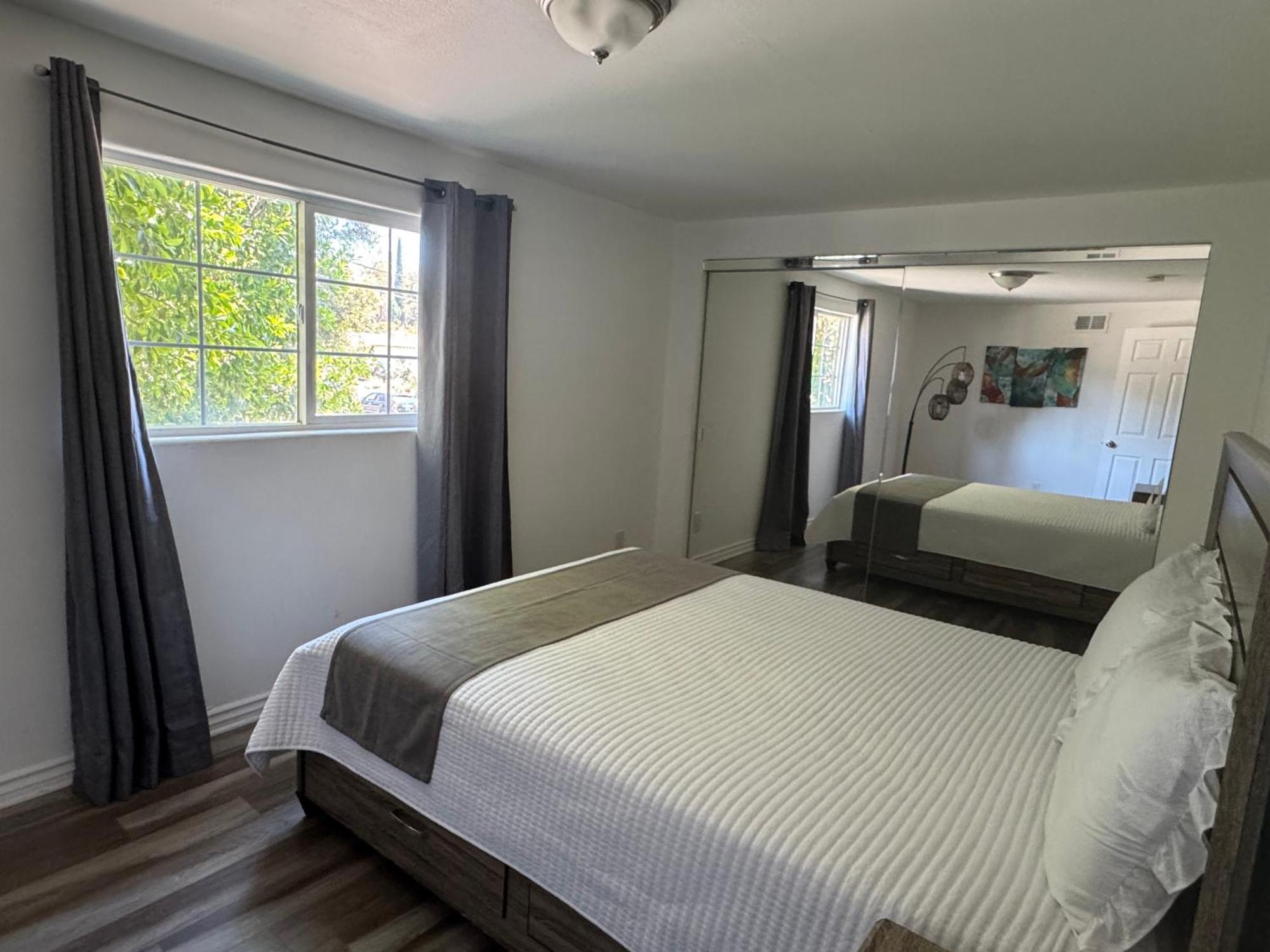 Angeles Hideaway - Costanso *